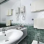 Piramidi 3*