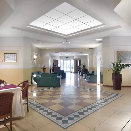Otel Piramidi