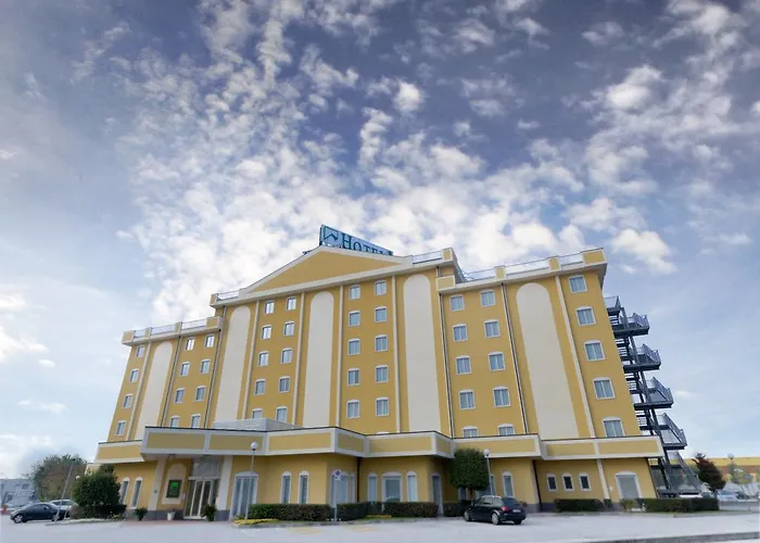 Hotel Piramidi Torri di Quartesolo